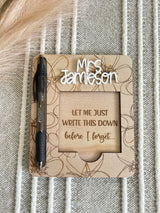 Sticky note & pen holder