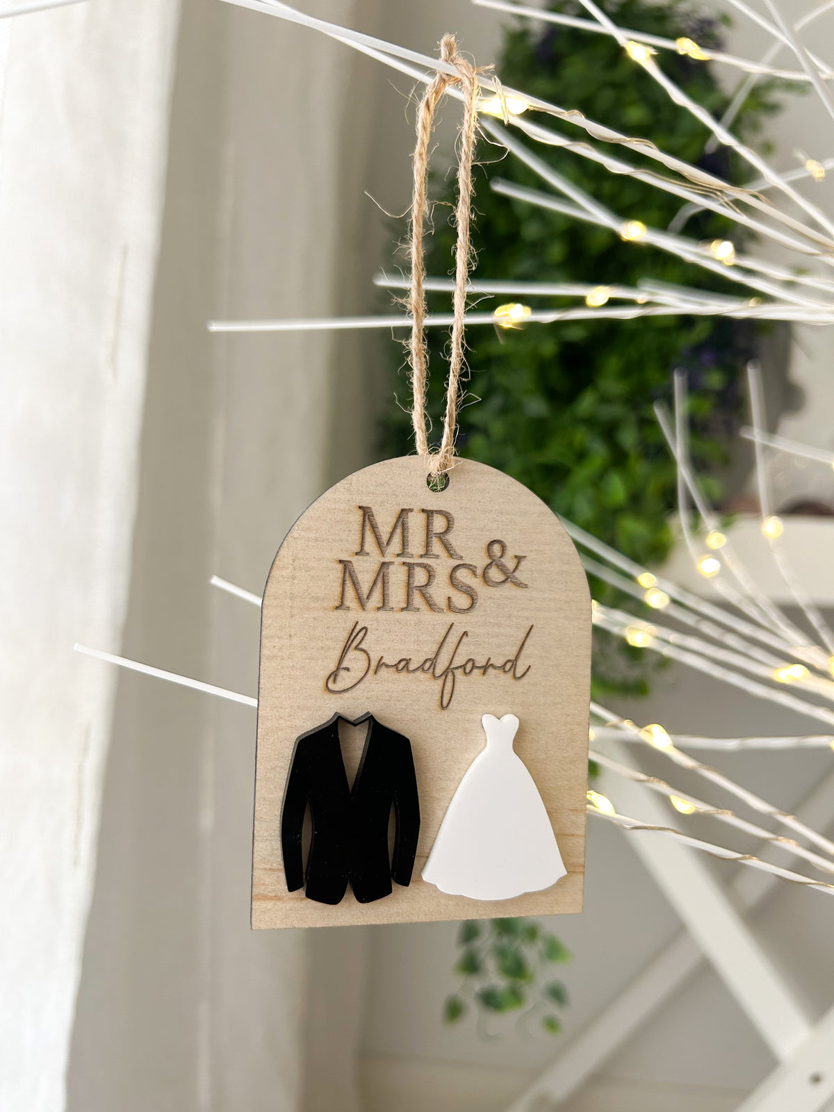 Mr & Mrs Bauble