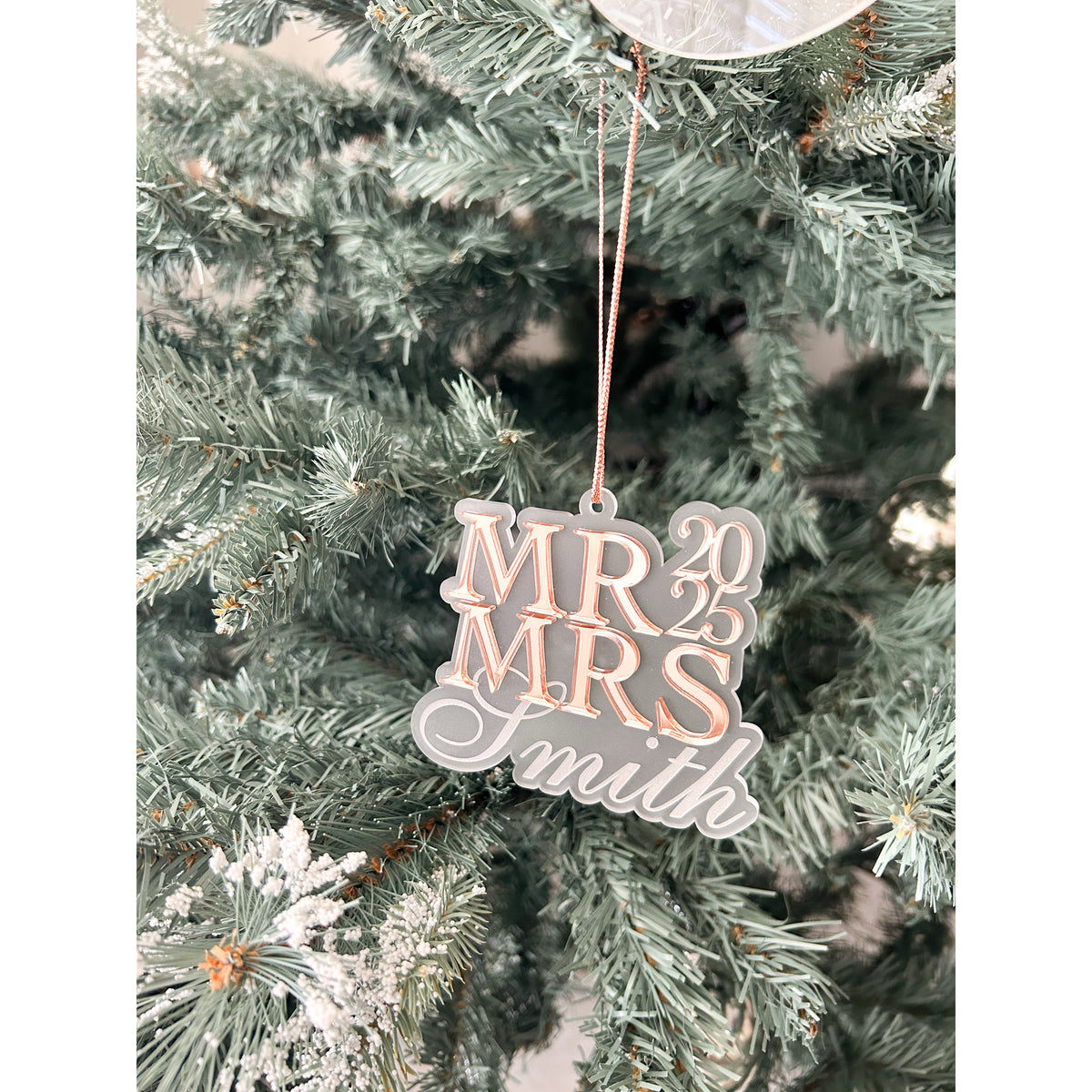 Mr & Mrs Bauble